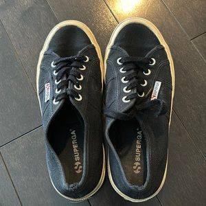 Women’s superga size 7.5